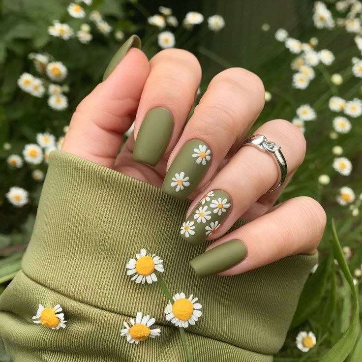 Emerald Nail Art